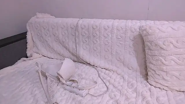 Alice_puff's cam snapshot