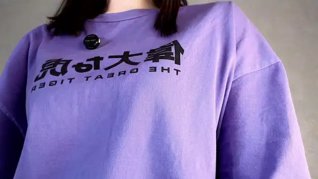 YvonneShames's cam snapshot