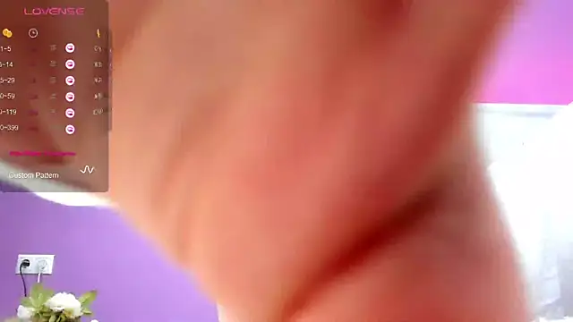 EilinWood's cam snapshot