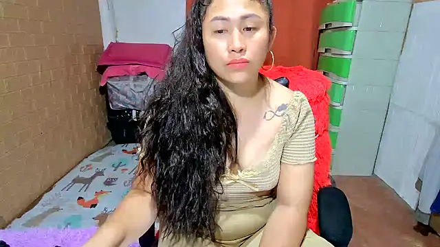 Ugly-Filipina's cam snapshot