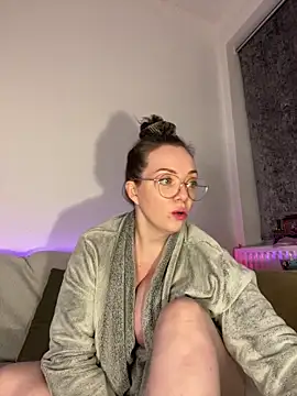 FemDom_RubyKnightXXO's cam snapshot