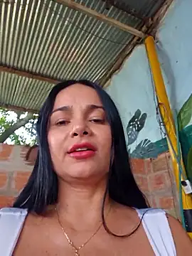 CataleyaRusso's cam snapshot