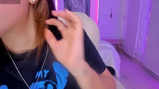 nathalie_rivers's cam snapshot