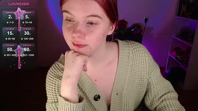 Strawberry_juli's cam snapshot