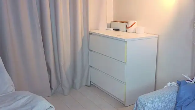 slyshypie's cam snapshot