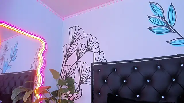 Sweet_Ariadna_'s cam snapshot