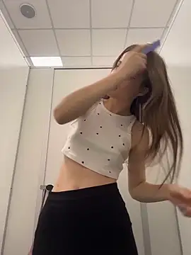 KittyQueeny live sex cam