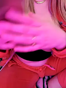 Miss_Afnane_squirt1's cam snapshot