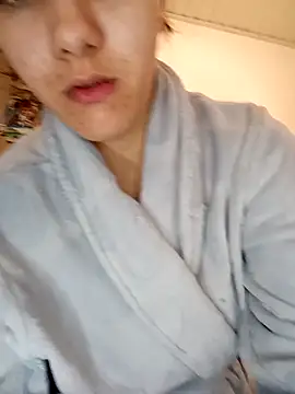 Aleioji10 live sex cam