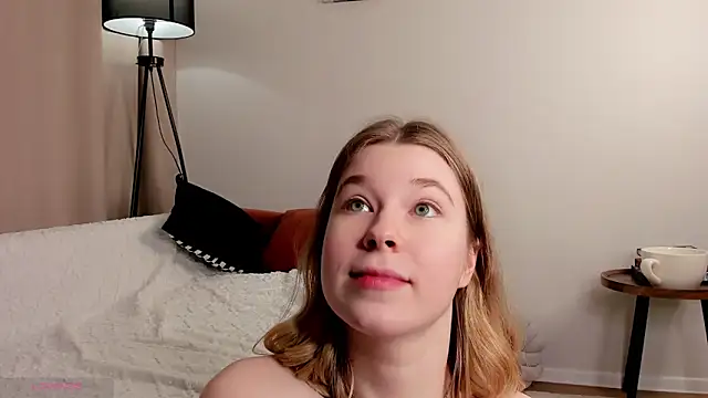 MilaBooobs live sex cam