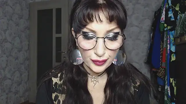 Aziza1's cam snapshot