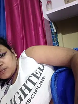 Deborbhavi222's cam snapshot