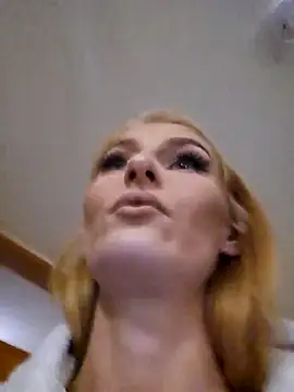 LessiaMia's cam snapshot