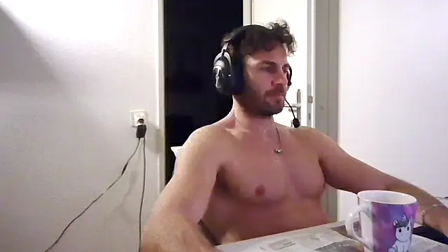 alpha-hunk's cam snapshot