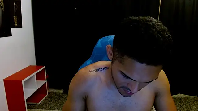 Derek_Storm_'s cam snapshot