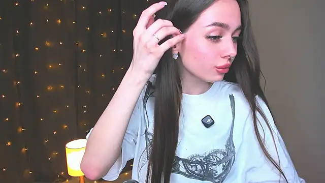 YvonneRobes's cam snapshot