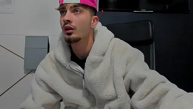 BrandonTate live sex cam