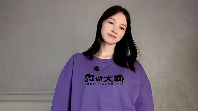 YvonneShames's cam snapshot