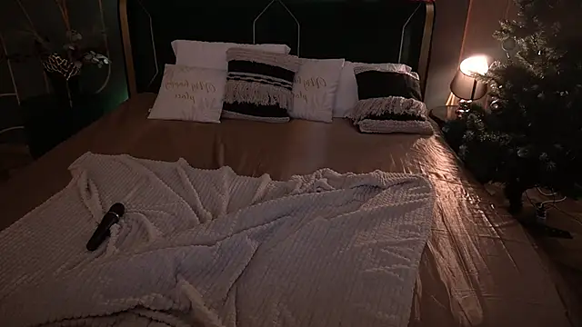 IceDanielles's cam snapshot