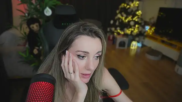 ShyNdWild's cam snapshot