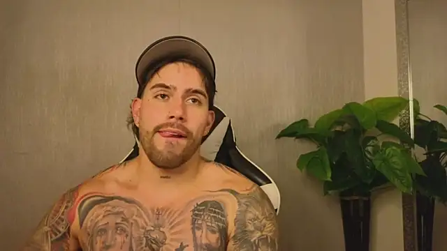 Ades_Lowe's cam snapshot