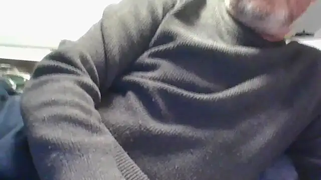 naughtygrandad1's cam snapshot