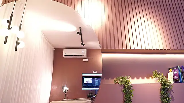 Tayler_Kim's cam snapshot