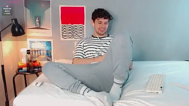 Elio555 live sex cam