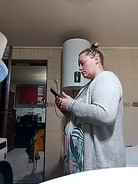 Mommygetnaughty's cam snapshot