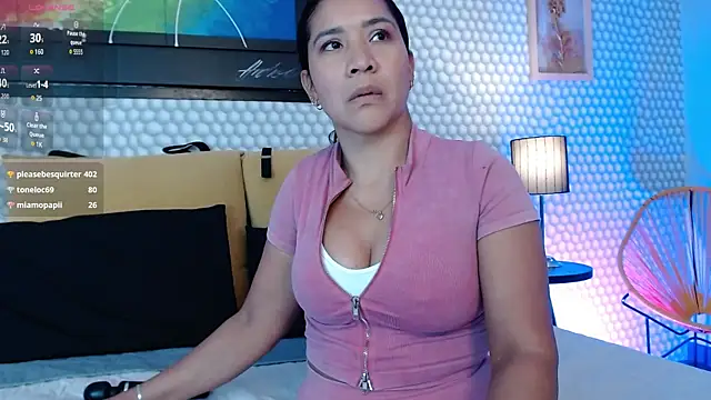 SashaaVixen's cam snapshot