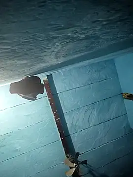 Chinki_pande's cam snapshot