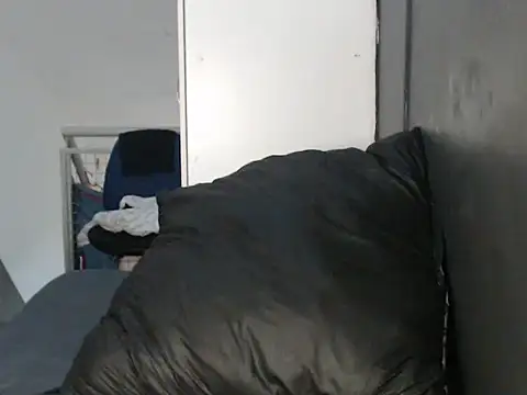 punkieboobs1's cam snapshot