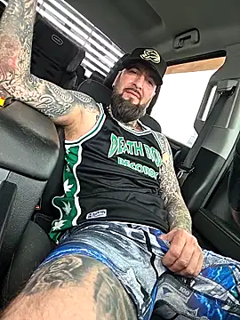 Beardedtattood live sex cam