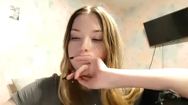 ElvaDeveja's cam snapshot