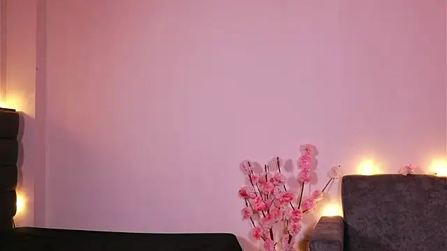 kathieandpovcock1's cam snapshot