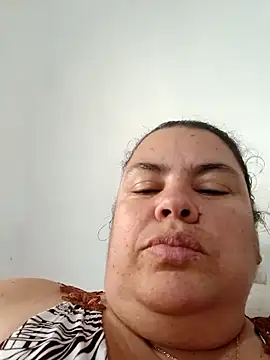 yaneth_'s cam snapshot