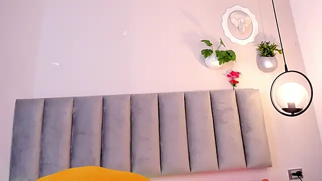 Emely_Deluxe's cam snapshot