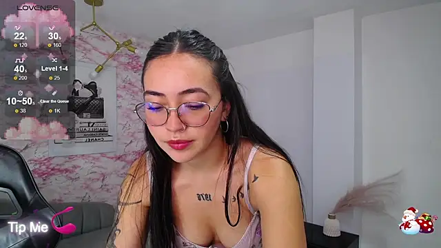 miss_andreaa_t's cam snapshot