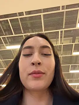 Holly_Play live sex cam