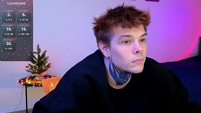 DENIS_HERE's cam snapshot