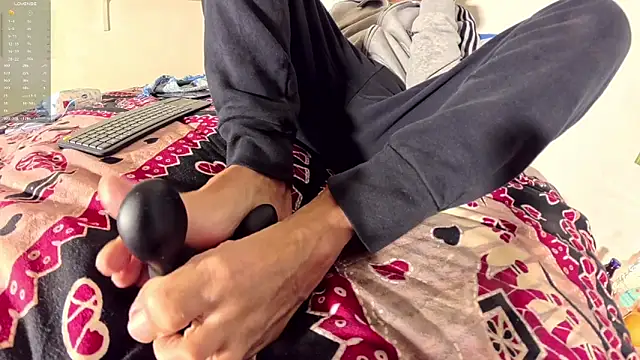 PetitePrince's cam snapshot