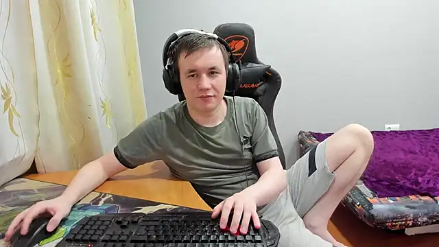 iliaskrislove live sex cam