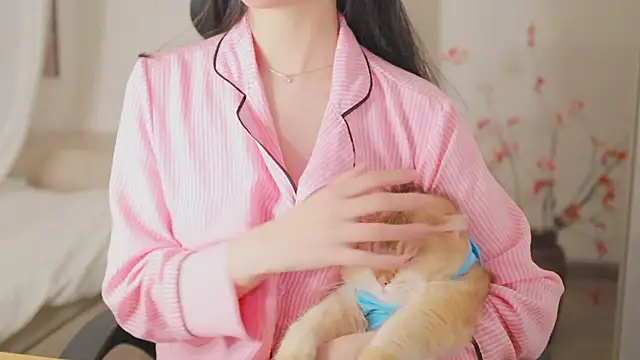 SpiderIily's cam snapshot