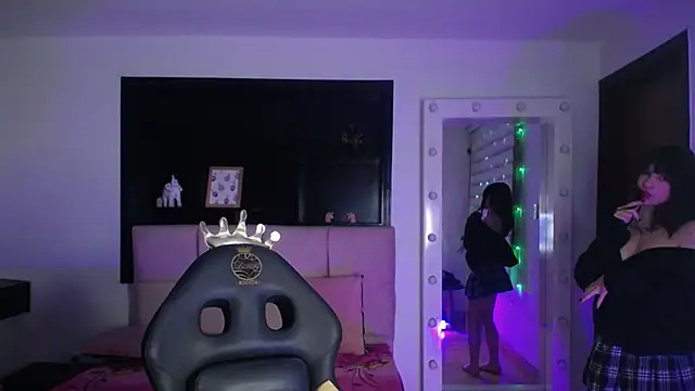 _Charlotte_Collins_'s cam snapshot