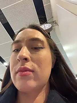 Holly_Play's cam snapshot