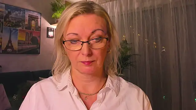 vanessa_chat's cam snapshot