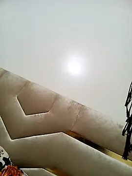 jawahir_sexy_squirt's cam snapshot