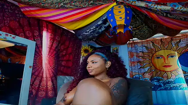 ElizaGrey_'s cam snapshot