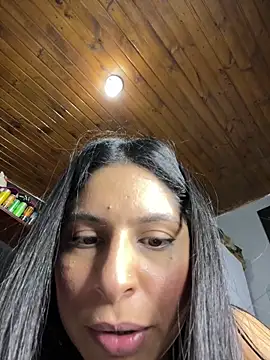 charlotte_stevenss_'s cam snapshot