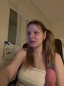 MaryHiggins live sex cam